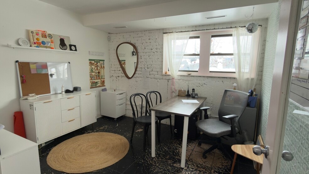 More Photos Of 2214 N Elston Ave, Chicago General Retail For Lease