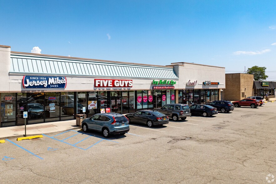 More Photos Of 70 Atlantic Ave, Oceanside Unknown For Lease