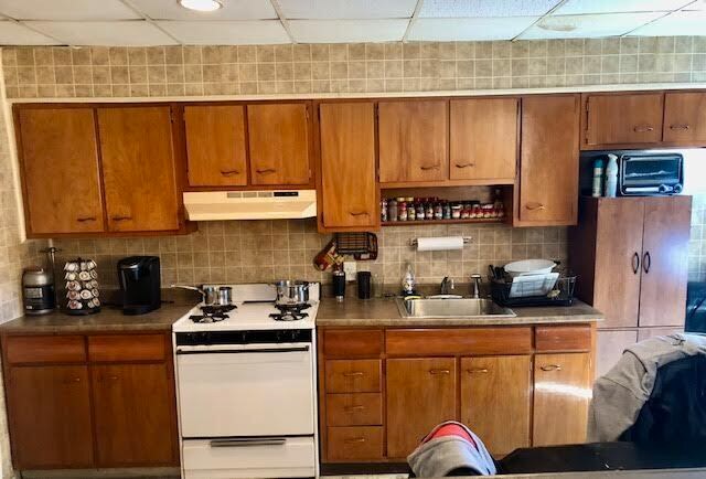 More Photos Of 2555 S Warnock St, Philadelphia Storefront Retail Residential For Sale