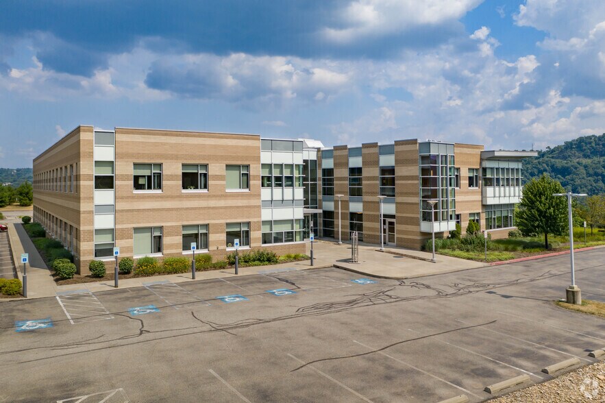 More Photos Of 200 Alpha Dr, Pittsburgh Office For Sale
