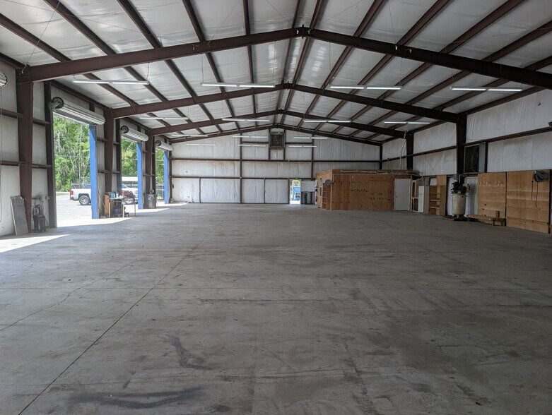 More Photos Of 9755 S. R. Florida 121 S, Macclenny Warehouse For Lease