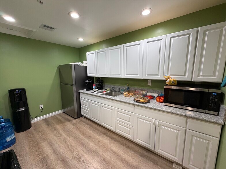 More Photos Of 2501 Davidson Dr, Monterey Park Loft Creative Space For Sale