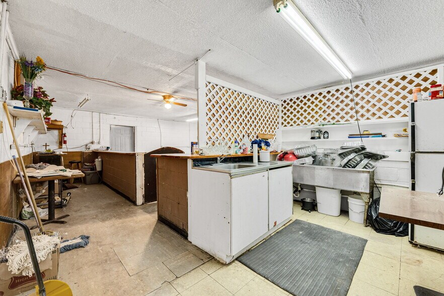 More Photos Of 139 Twilight Rd, Lancaster Religious Facility For Sale