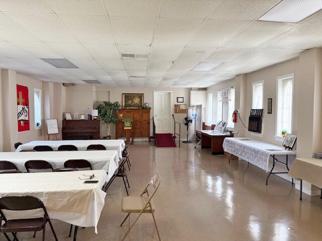 More Photos Of 390 E Parker St, Bartow Religious Facility For Lease