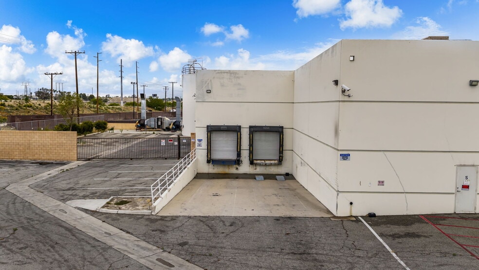 More Photos Of 751 Via Lata, Colton Manufacturing For Sale
