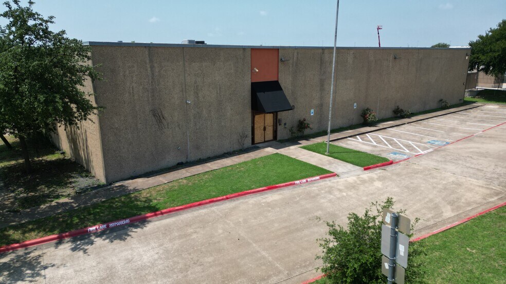 More Photos Of 3510 US Highway 80 E, Mesquite Warehouse For Lease