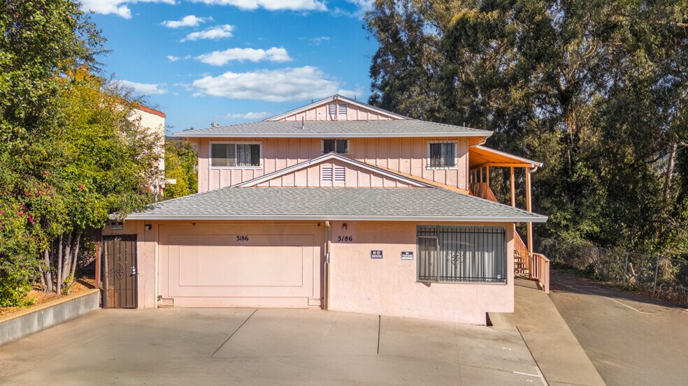 Primary Photo Of 3186 McKillop Rd, Oakland Apartments For Sale