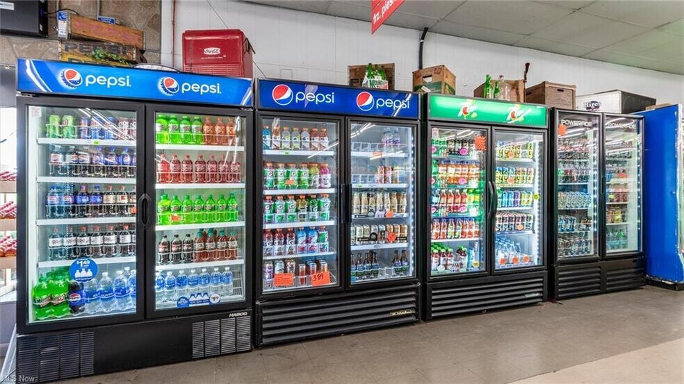 More Photos Of 726 China St, Crooksville General Retail For Sale