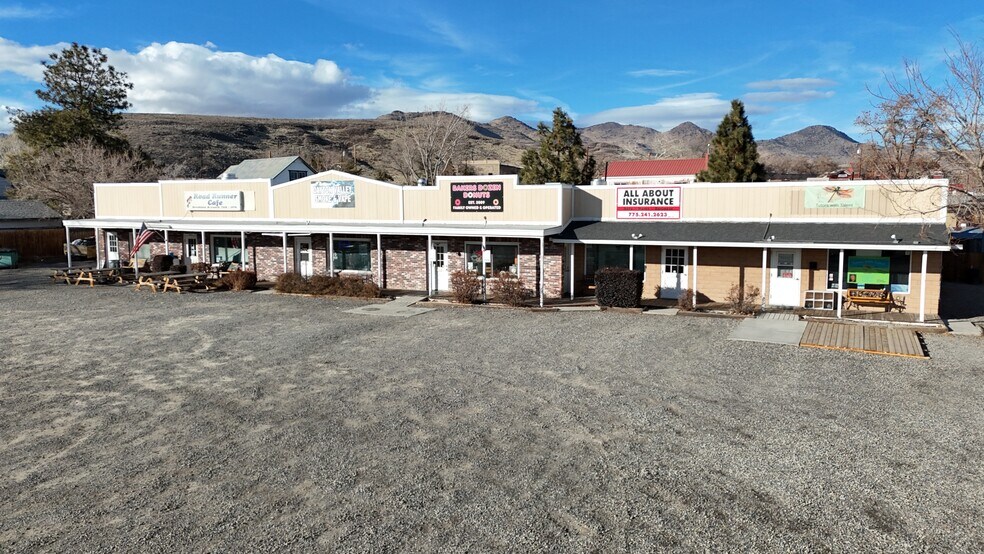 More Photos Of 140 Douglas St, Dayton General Retail For Lease