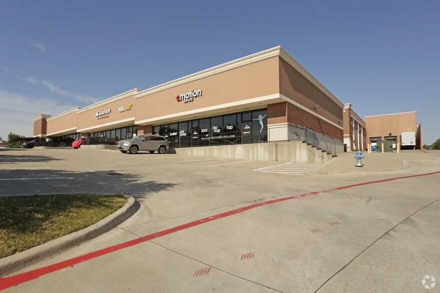 More Photos Of 4013-4017 14th St, Plano Unknown For Lease