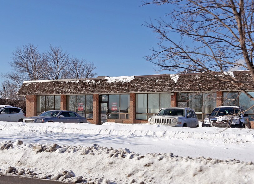 More Photos Of 190-206 Wildcat Rd, Toronto Showroom For Lease