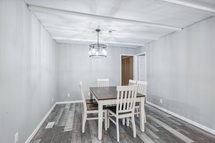 More Photos Of 1837 Riverside Dr, Bullhead City Specialty For Sale