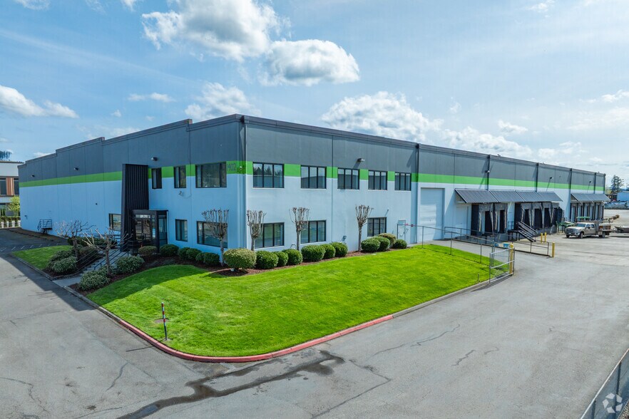 Primary Photo Of 1402 Puyallup St, Sumner Warehouse For Lease