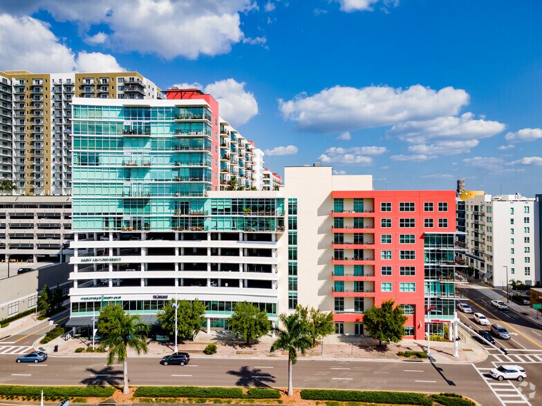 More Photos Of 1120 E Kennedy Blvd, Tampa Office For Lease