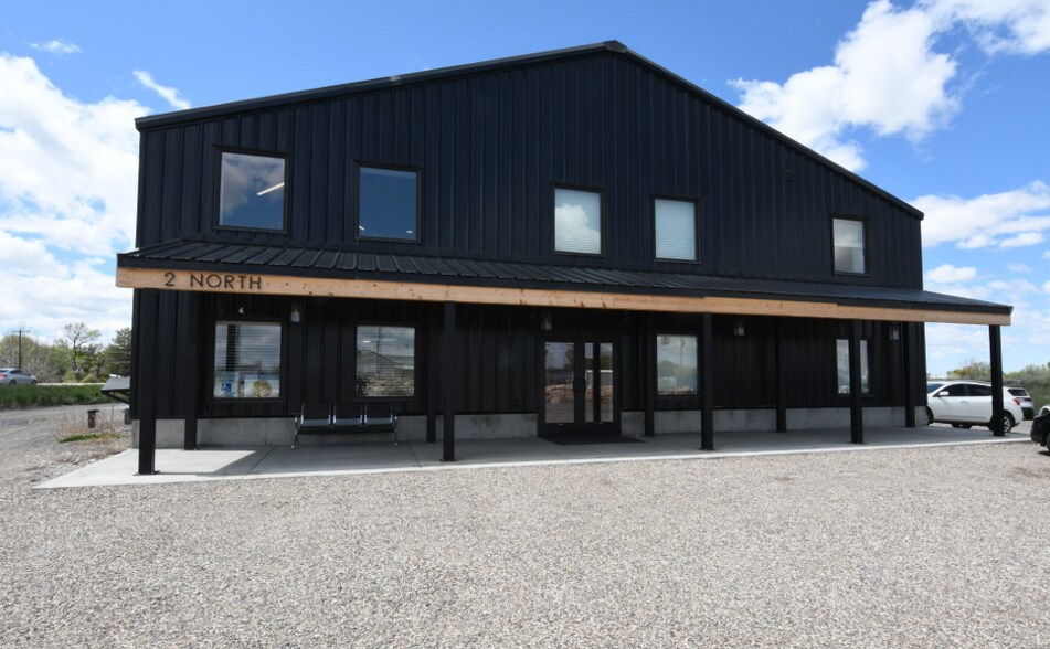More Photos Of 2 N 580 W, Blackfoot Light Manufacturing For Sale