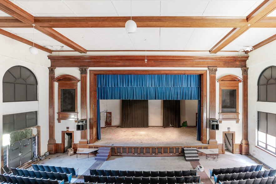 More Photos Of 311 N A St, Wellington Schools For Sale