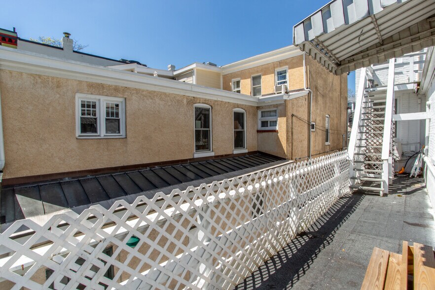 More Photos Of 45 Bridge St, Lambertville Storefront Retail Office For Sale