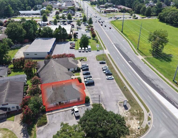 More Photos Of 150 E Fire Tower Rd, Winterville Office Residential For Lease
