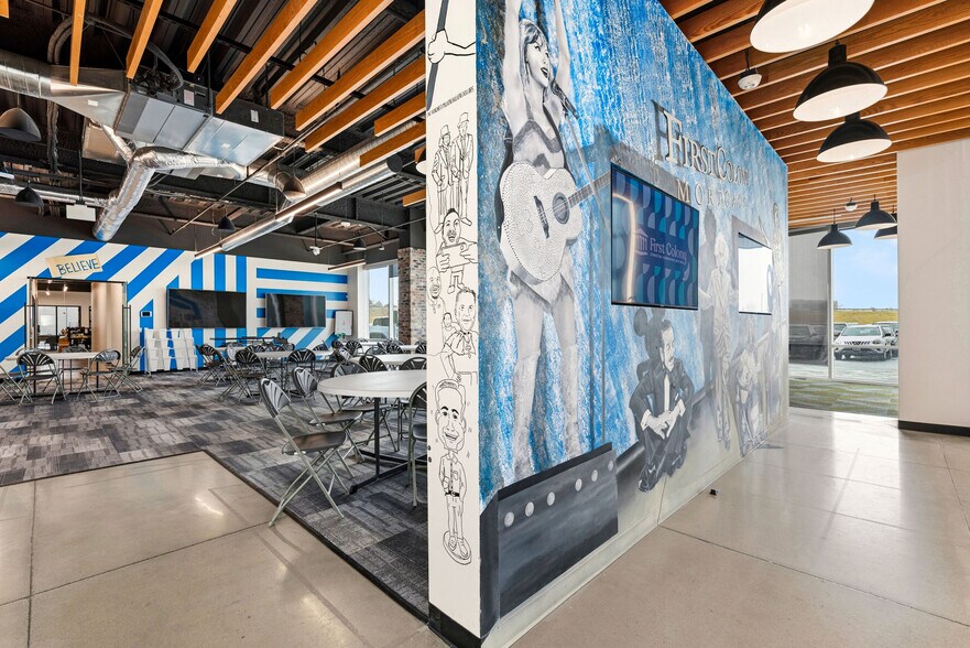 More Photos Of 2100 W Pleasant Grove Blvd, Pleasant Grove Office For Lease