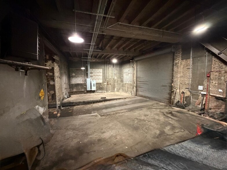 More Photos Of 609 South Blvd, Evanston Warehouse For Sale
