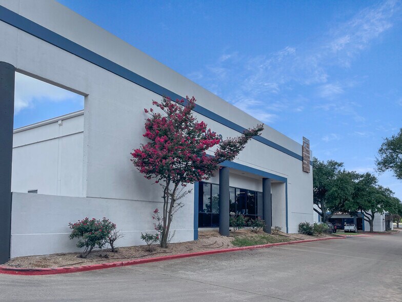 More Photos Of 1901 W Braker Ln, Austin Unknown For Lease