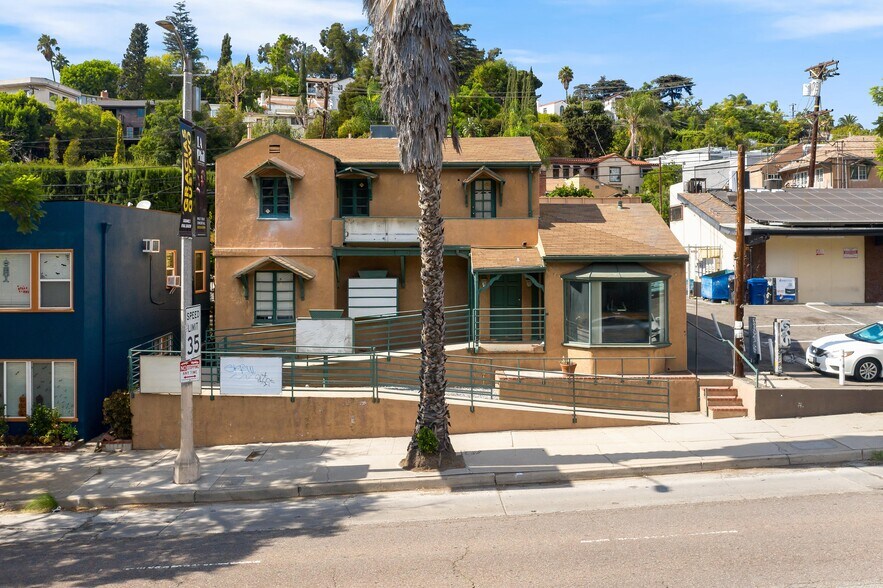 More Photos Of 3325 Barham Blvd, Los Angeles Office For Lease