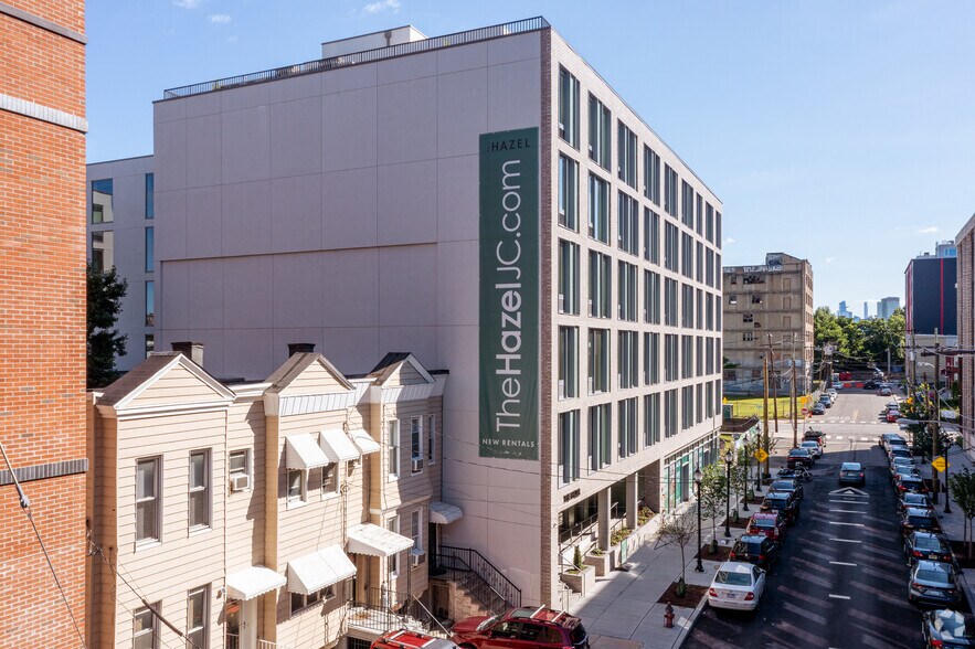 More Photos Of 89 Monitor St, Jersey City Apartments For Lease