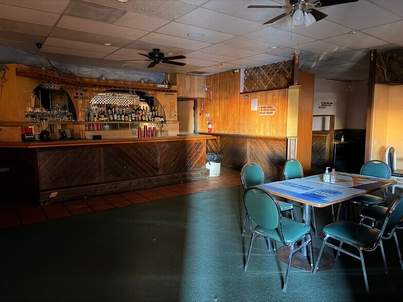 More Photos Of 1000-1044 E Avenue K, Lancaster Unknown For Lease