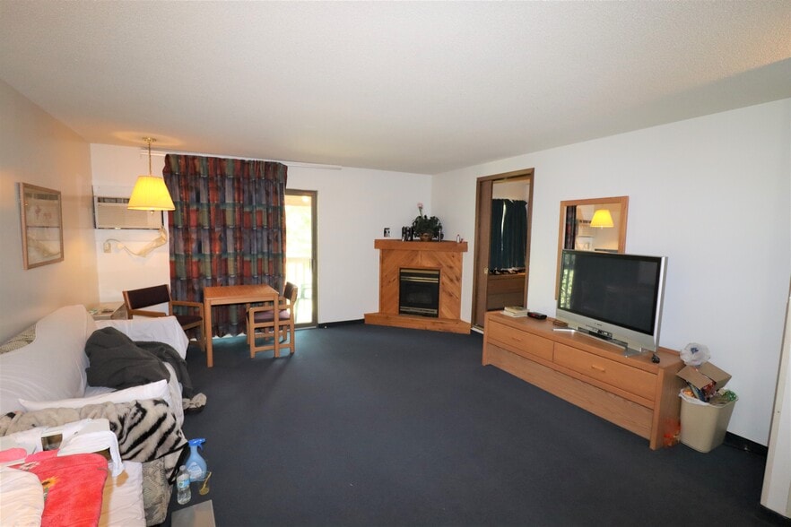 More Photos Of 9966 N State Road 27, Hayward Hotel For Sale