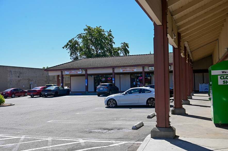 More Photos Of 500 Cirby Way, Roseville General Retail For Sale