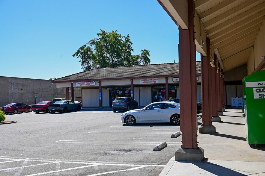 More Photos Of 500 Cirby Way, Roseville General Retail For Sale