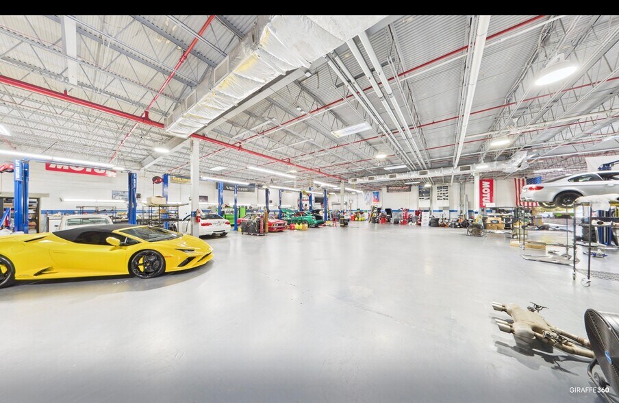 More Photos Of 15-01 Pollitt Dr, Fair Lawn Light Distribution For Lease