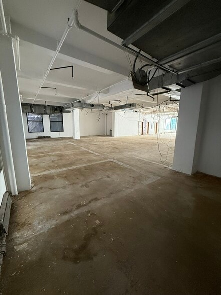 More Photos Of 57 W 38th St, New York Office For Lease