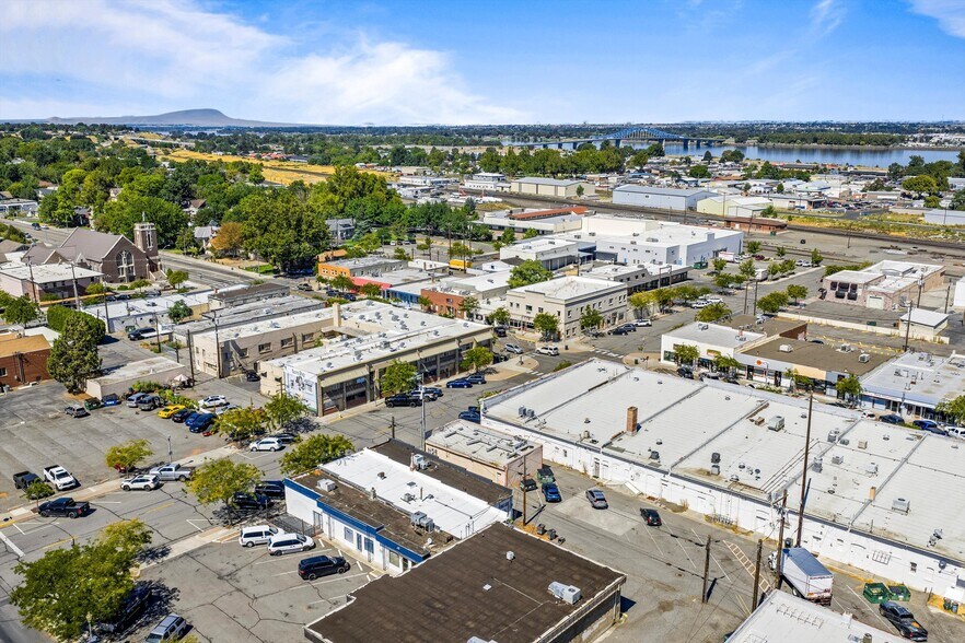 More Photos Of 11 S Cascade St, Kennewick Office For Sale