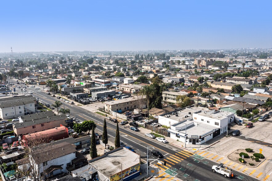 More Photos Of 9809 Main St, Los Angeles Auto Repair For Sale