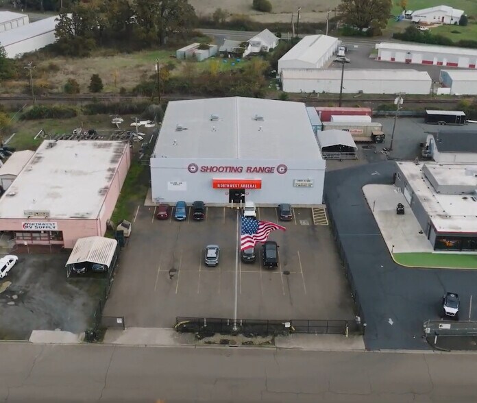 Primary Photo Of 86321 College View Rd, Eugene General Retail For Sale