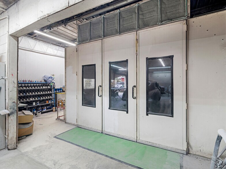 More Photos Of 1108 Anne St, Griffin Auto Repair For Sale