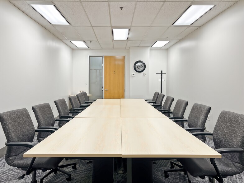 More Photos Of 675 Cochrane Dr, Markham Coworking Space