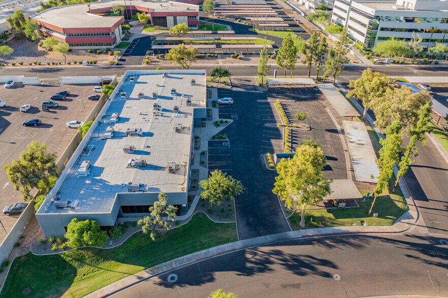 More Photos Of 2410 W Royal Palm Rd, Phoenix Light Manufacturing For Sale