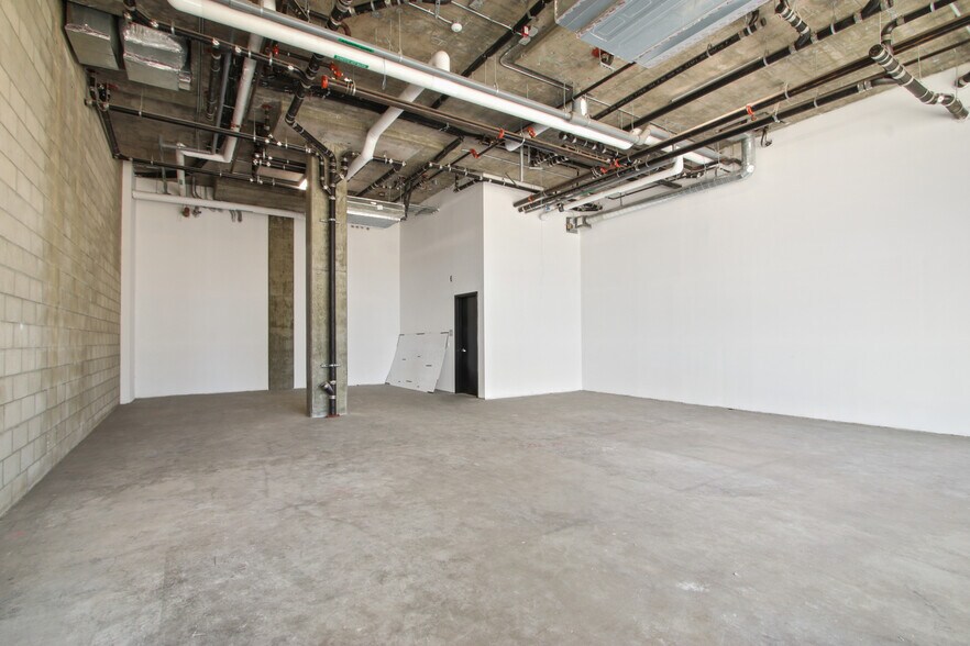 More Photos Of 1550 Lincoln Blvd, Santa Monica Apartments For Lease