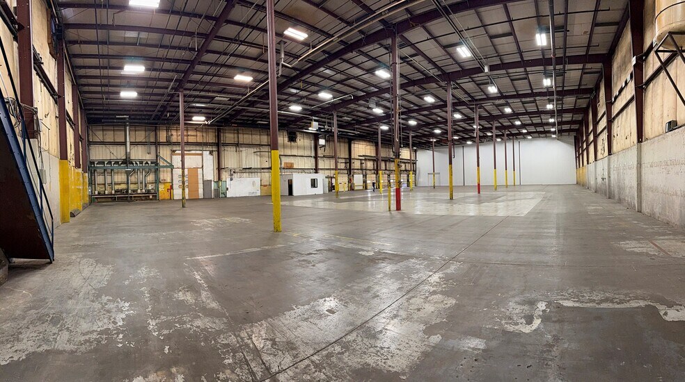 More Photos Of 409 E Cass St, Greenville Industrial For Lease