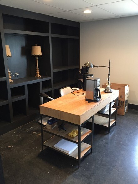 More Photos Of 2330 S Main Ave, Lovington Warehouse For Lease