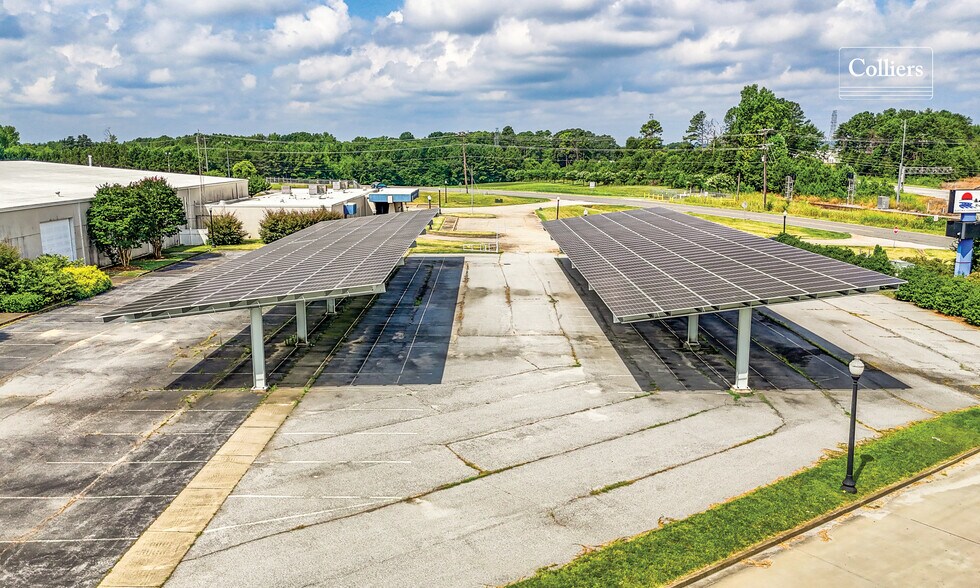 More Photos Of 811 Hamrick St, Gaffney Warehouse For Sale