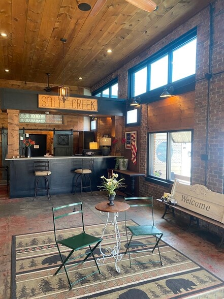 More Photos Of 301 N Washington Ave, Wellington General Retail For Sale