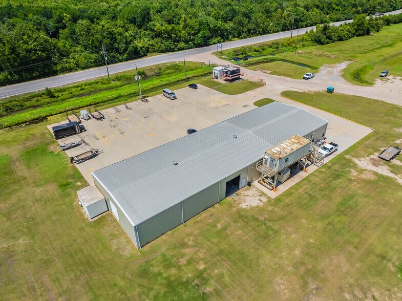 More Photos Of 6813 Bayou Black Dr, Gibson Industrial For Sale