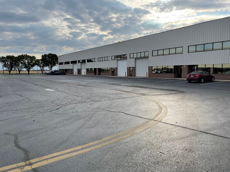 More Photos Of 1300 E US Highway 136, Pittsboro Unknown For Lease