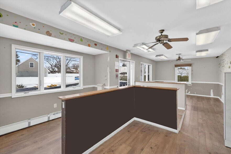 More Photos Of 75 Ramapo Rd, Garnerville Office For Lease