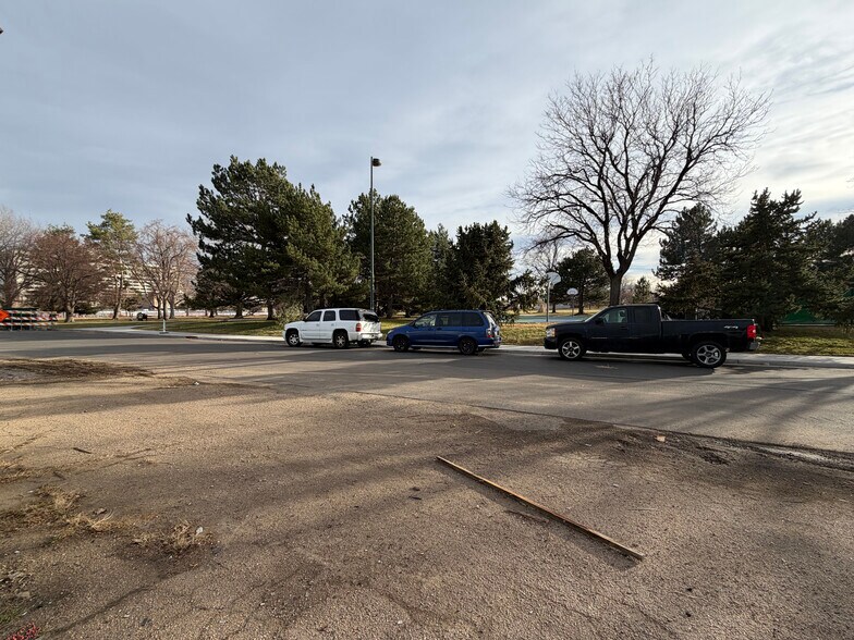 More Photos Of 3905 Oneida St, Denver Service Station For Sale