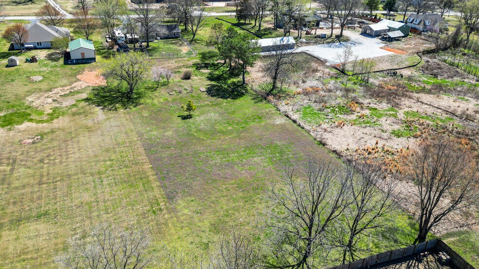 More Photos Of 3026 AR-112 Hwy, Springdale Office For Sale