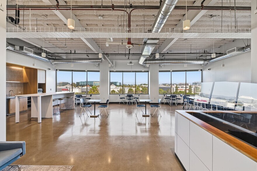 More Photos Of 1840 Gateway Dr, San Mateo Coworking Space